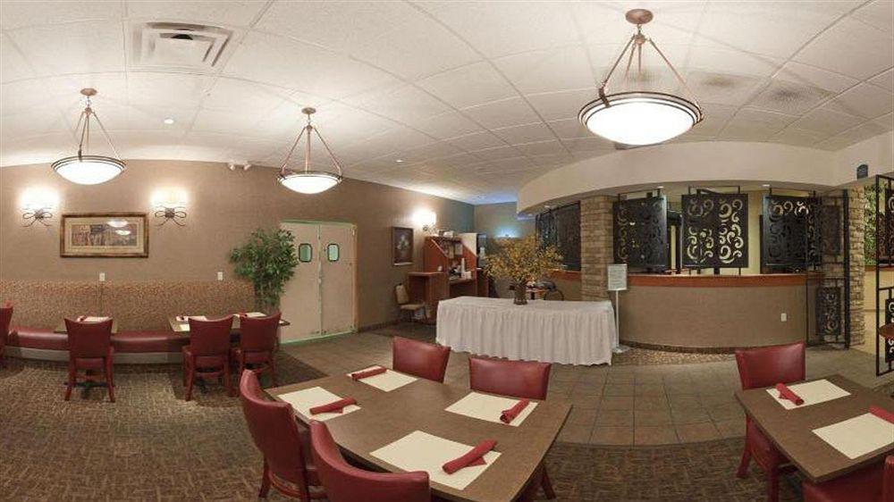 Wyndham Garden Wichita Downtown Ξενοδοχείο Εξωτερικό φωτογραφία