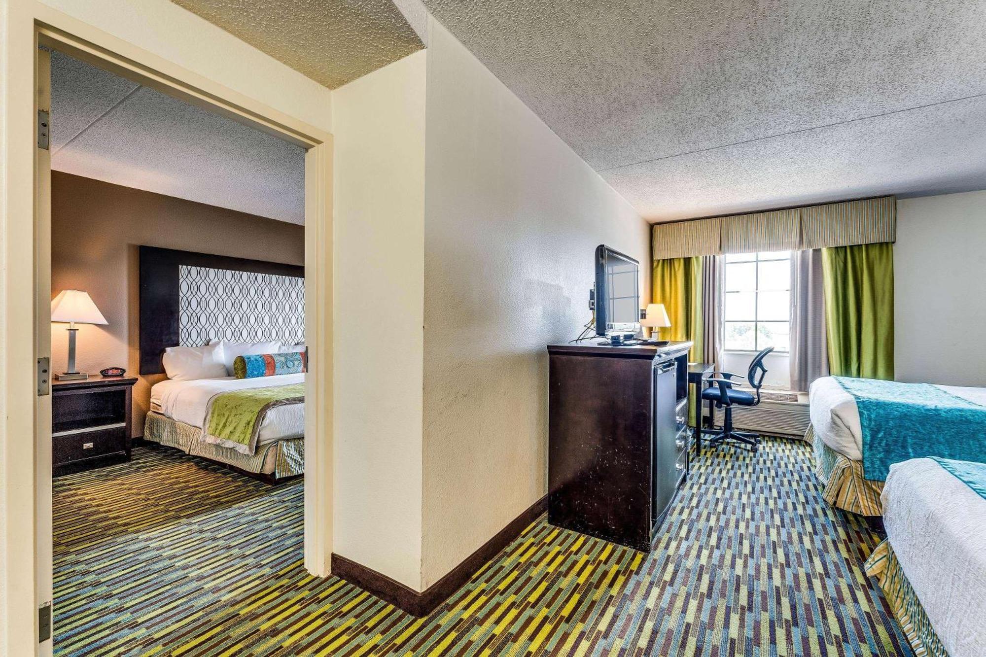 Wyndham Garden Wichita Downtown Ξενοδοχείο Εξωτερικό φωτογραφία