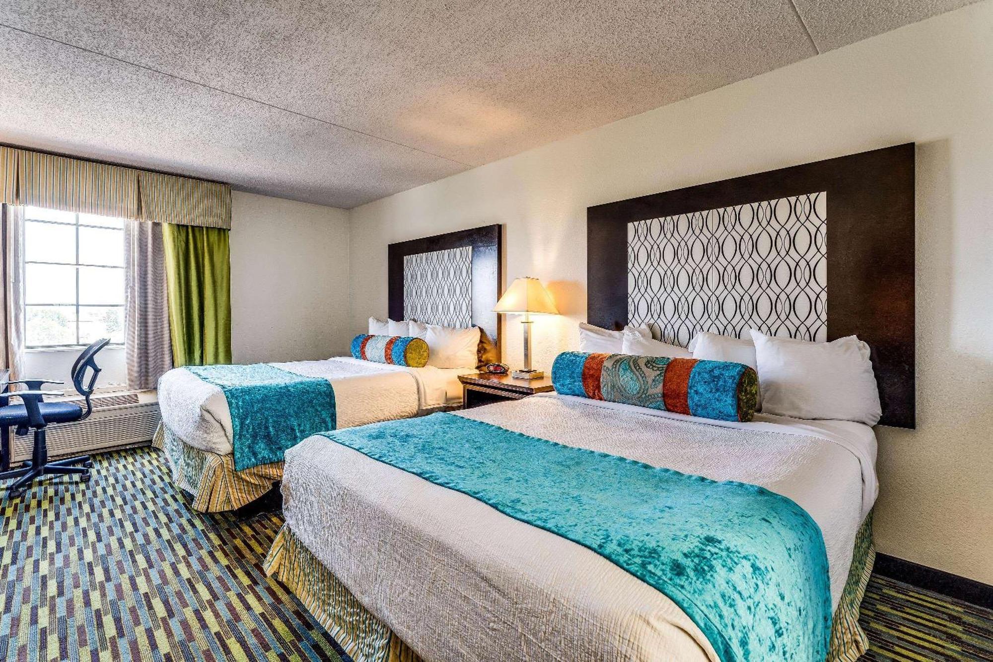 Wyndham Garden Wichita Downtown Ξενοδοχείο Εξωτερικό φωτογραφία