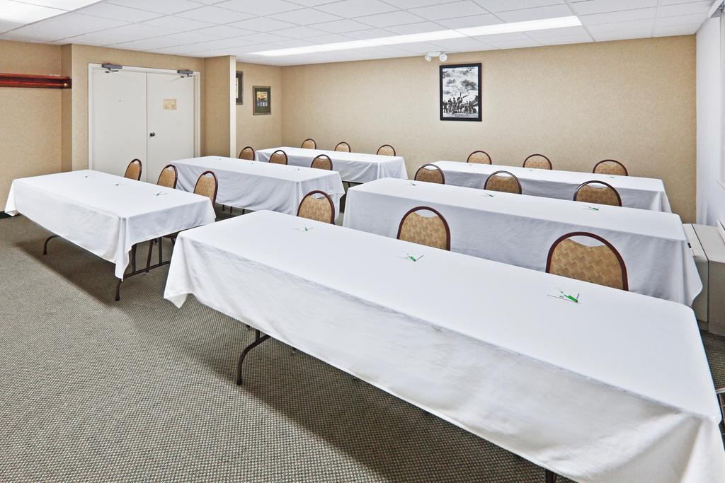 Wyndham Garden Wichita Downtown Ξενοδοχείο Ανέσεις φωτογραφία