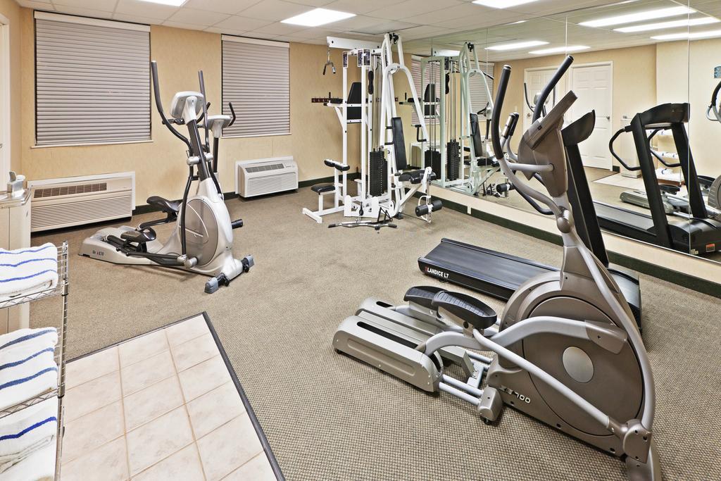 Wyndham Garden Wichita Downtown Ξενοδοχείο Εξωτερικό φωτογραφία