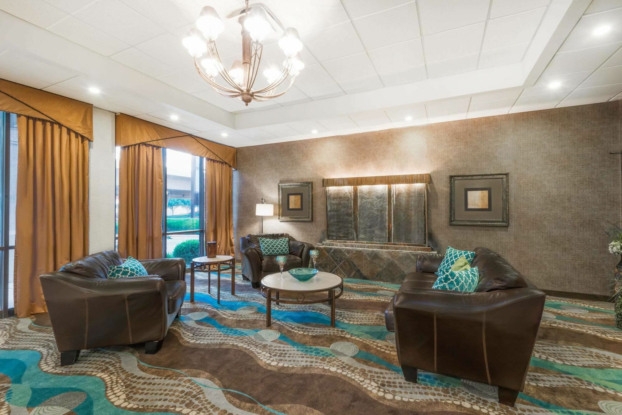Wyndham Garden Wichita Downtown Ξενοδοχείο Εξωτερικό φωτογραφία